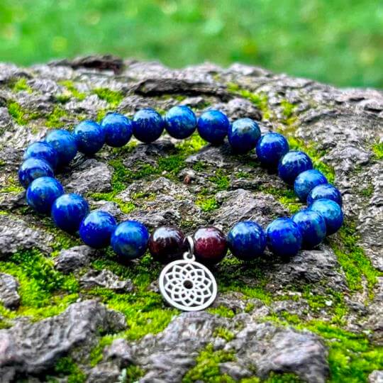 Minerální náramek granát, lapis lazuli - PŮLNOC